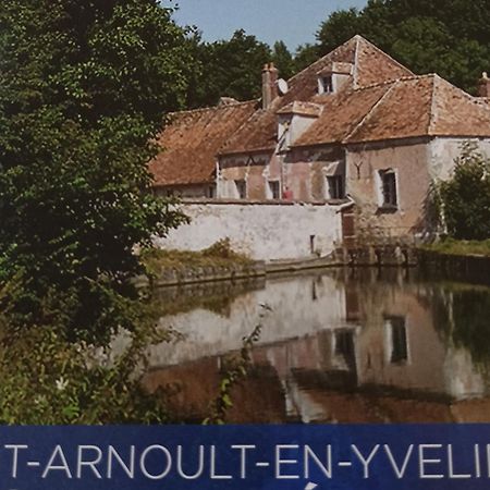 Appartement Cosy Et Chaleureux Saint-Arnoult-en-Yvelines Exteriör bild