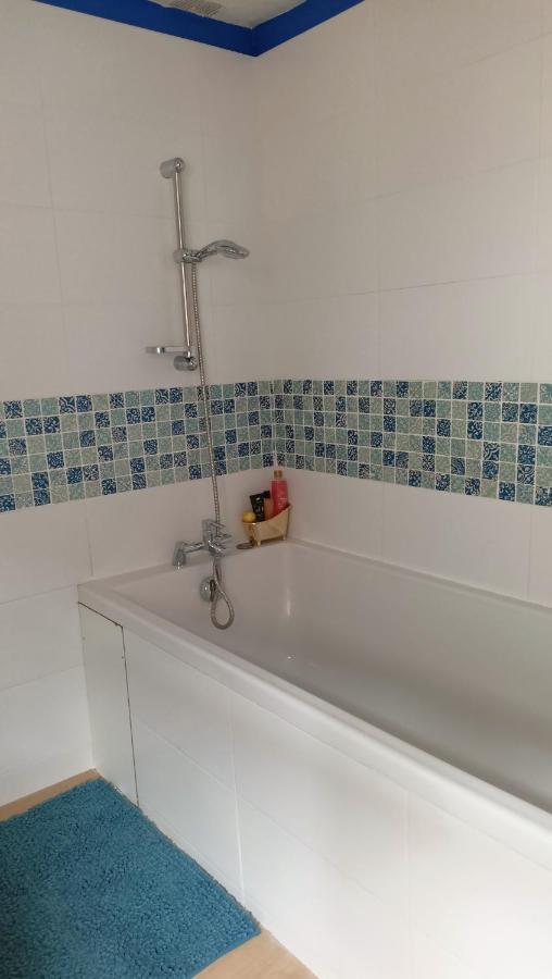 Appartement Cosy Et Chaleureux Saint-Arnoult-en-Yvelines Exteriör bild